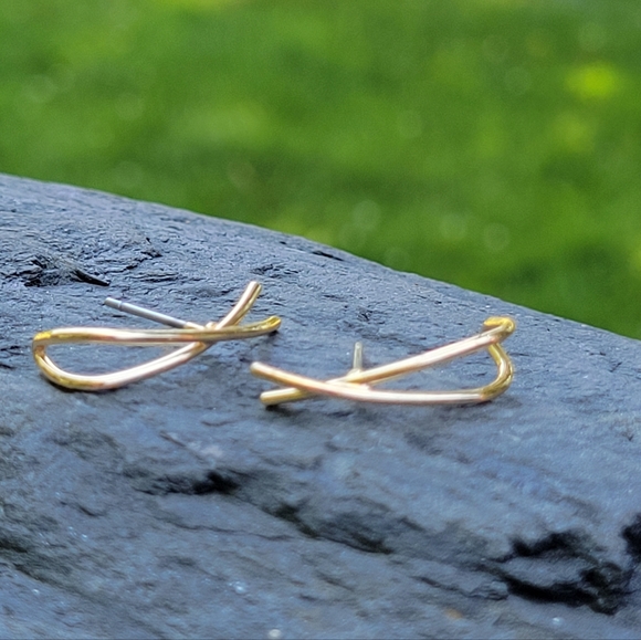 Criss-Cross Gold Minimalist Huggies, stud earrings - Picture 2 of 5